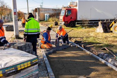 Nowe chodniki na Litewskiej prawie gotowe