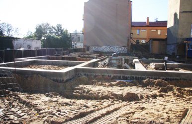 Trwa budowa bloku przy Zamurowej