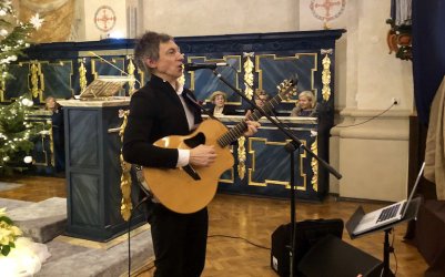 Maciej Miecznikowski zapiewa dla piotrkowian