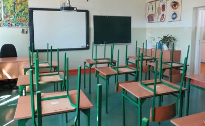 Gmina Wola Krzysztoporska: Wakacyjne remonty w szkołach
