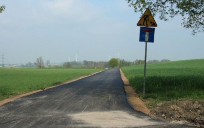 Nowy asfalt w Mkolicach