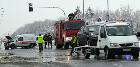 Zderzenie dwch aut w Piotrkowie