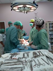 Pierwsza operacja w nowym – starym szpitalu