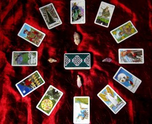 Tarot Online - czy przyszo musi by zagadk?