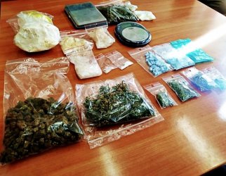 Policjanci przechwycili ponad 600 g narkotyków