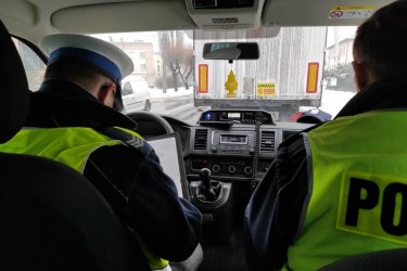 Finansowane przez miasto patrole policji kontroluj kierowcw