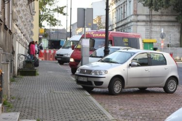 Zamieszanie ze Stref Patnego Parkowania na Dbrowskiego