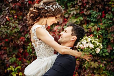 Idziesz na wesele w 2019? Poznaj trendy w brany lubnej