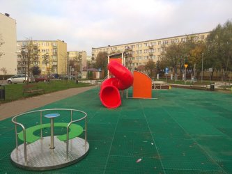 Kolejny plac zabaw w Piotrkowie wyremontowany