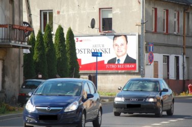 Z ulic Piotrkowa znikaj plakaty wyborcze