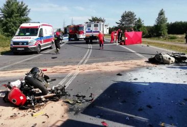 Dwaj motocykliści zginęli w wypadku w Kleszczowie. Niebezpiecznie na drogach także w powiecie tomaszowskim