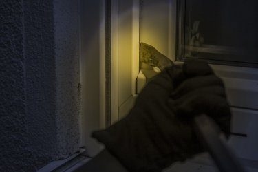 17-letni piotrkowianin stan przed sdem za wamania i kradziee
