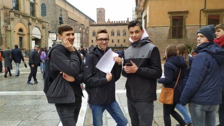 Grupa uczniw Tepeesu na praktykach w Bolonii