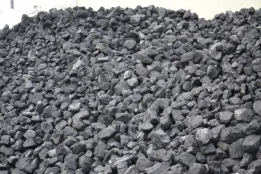 W Gorzkowicach dystrybuują węgiel