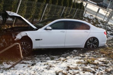 Zderzenie 2 aut w Piotrkowie. 5 osb w szpitalu