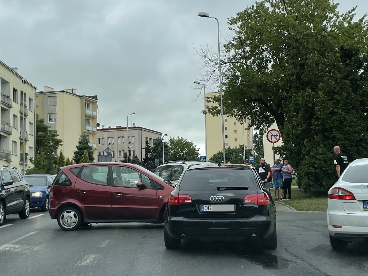 Galeria Zderzenie Na Sienkiewicza Epiotrkow Pl Multimedialny