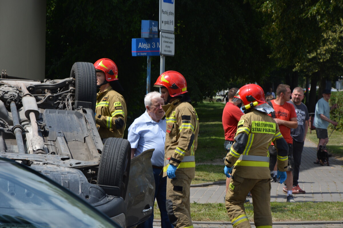 Galeria Groźne zderzenie 3 samochodów w centrum Piotrkowa Utrudnienia