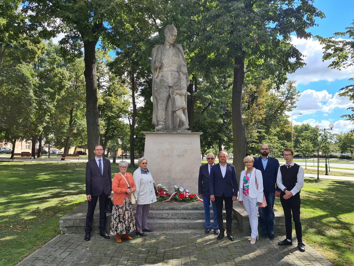 Galeria Lewica pamięta o polskich bohaterach ePiotrkow pl