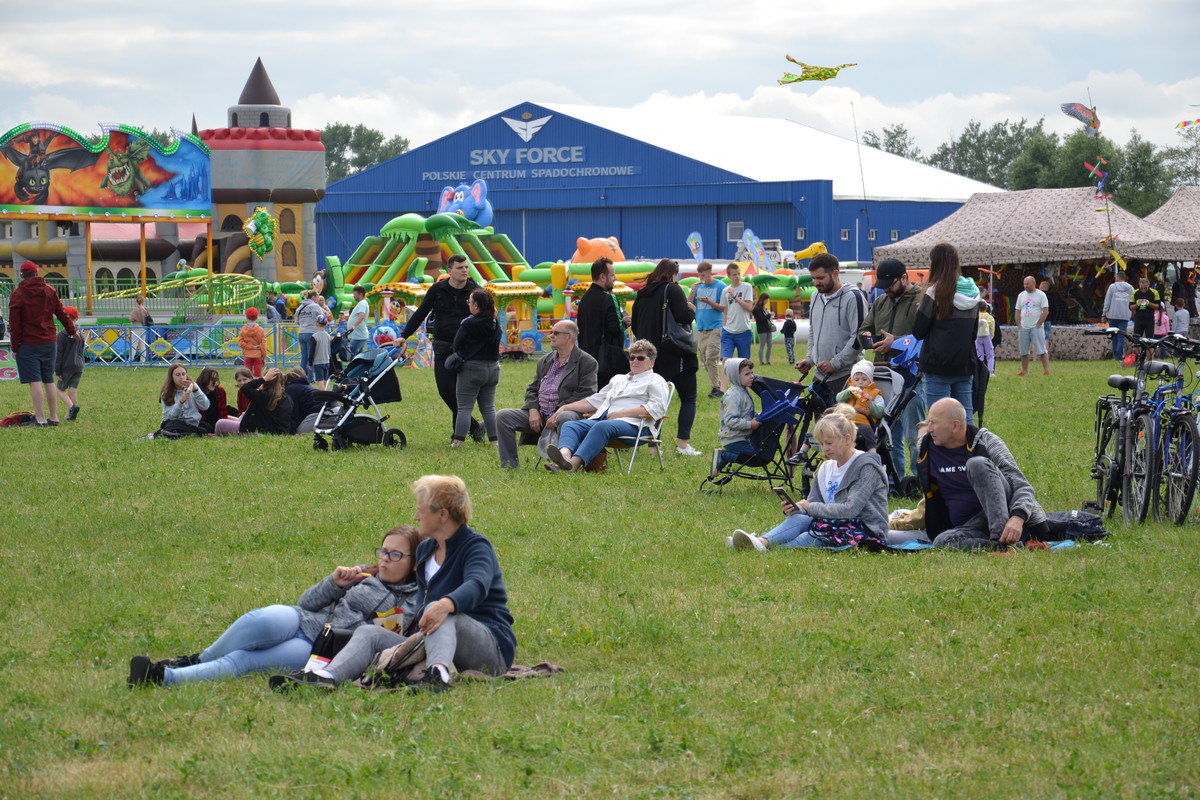 Galeria Chwile grozy na Fly Fest Widz porwał samolot ZDJĘCIA