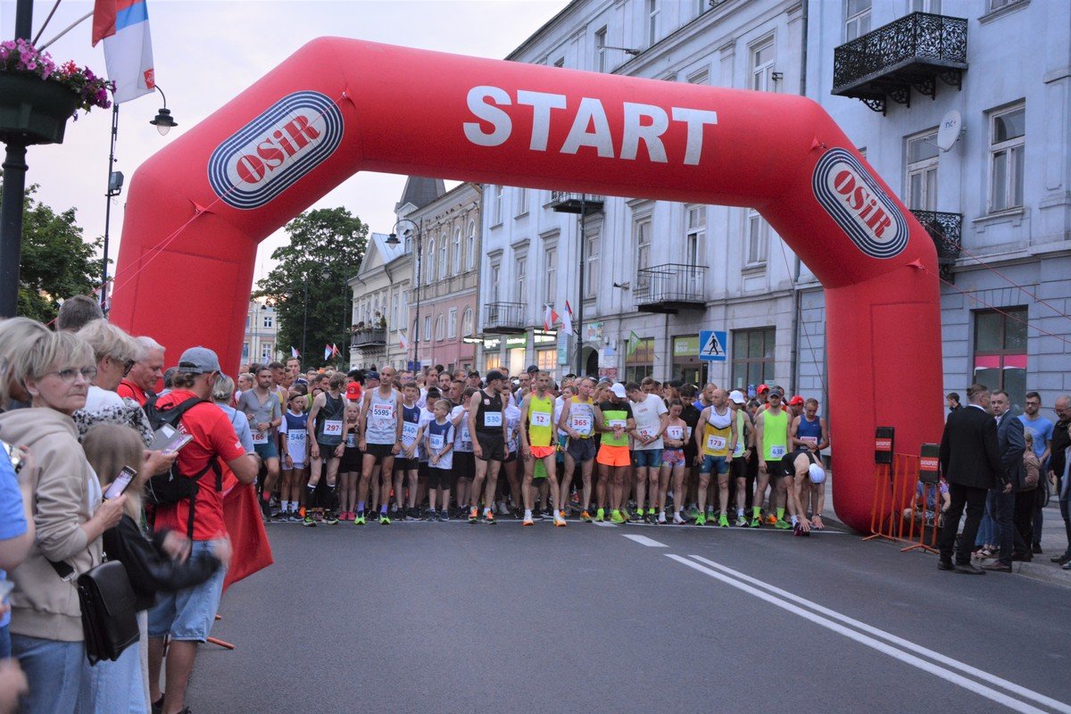 VII Nocny Pmaraton Piotrkowski za nami