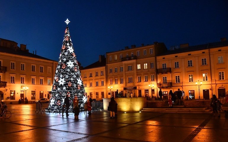 W Mikoajki rozbysa miejska choinka