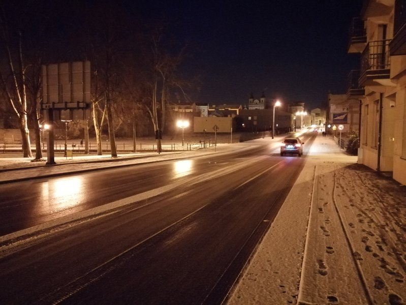 Bardzo trudne warunki na drogach