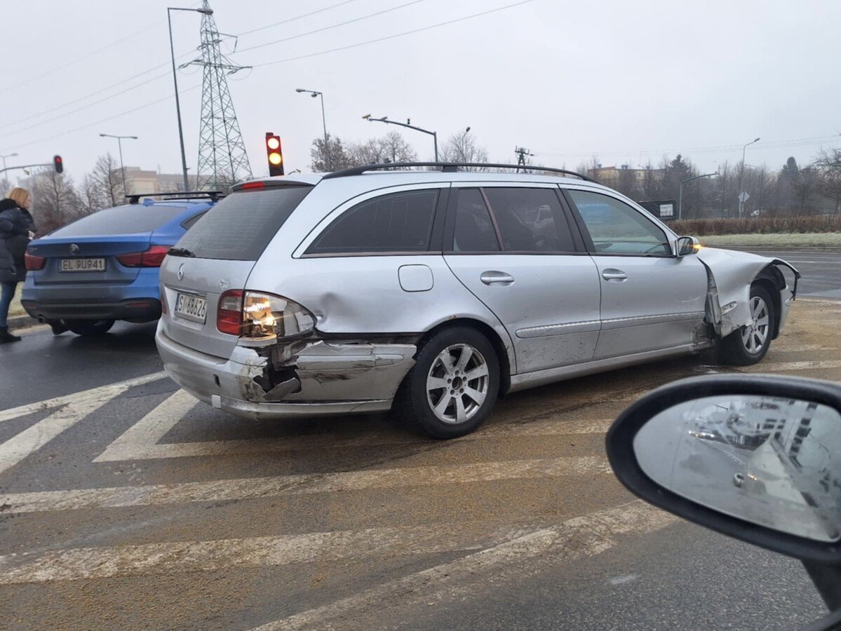 Kolizja na skrzyowaniu Sikorskiego i Concordii