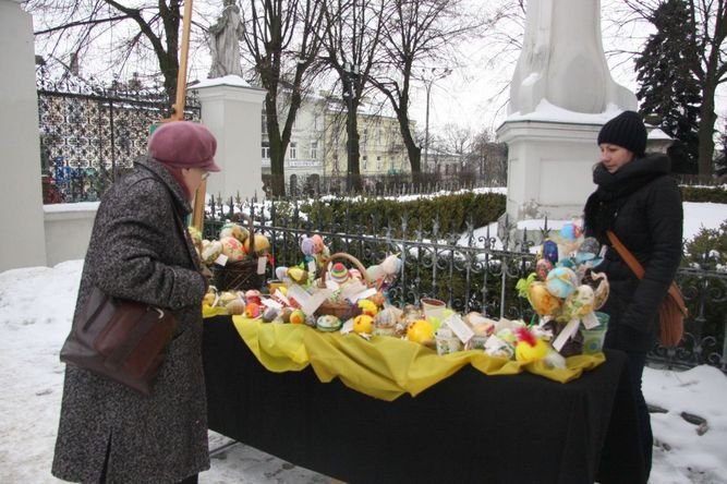 witecznie i charytatywnie przy kociele