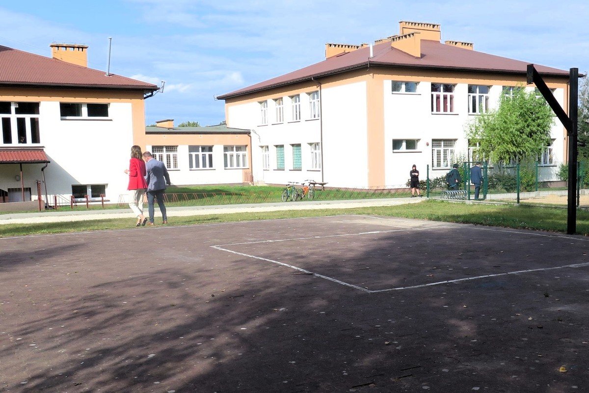 Due pienidze na nowe boisko