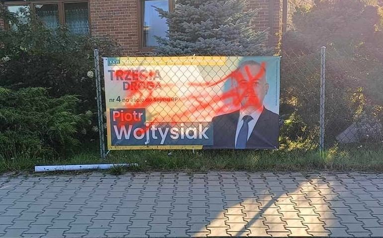 Kto zniszczy banery wyborcze?