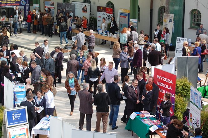 „Dzie Kariery - Targi Pracy i Edukacji 2013”