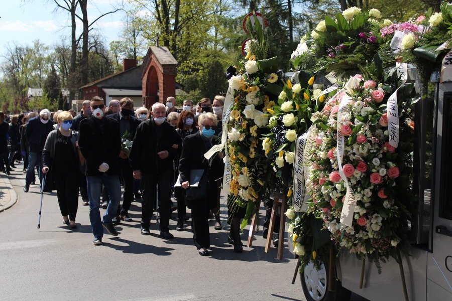 Na piotrkowskim cmentarzu poegnalimy dziennikark Ew arsk