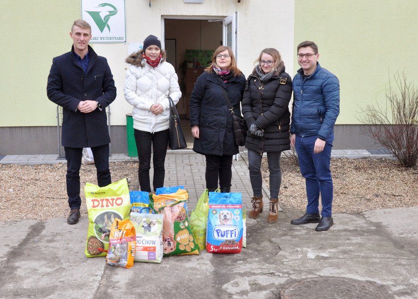 Modzi Ludowcy wsparli schronisko dla zwierzt