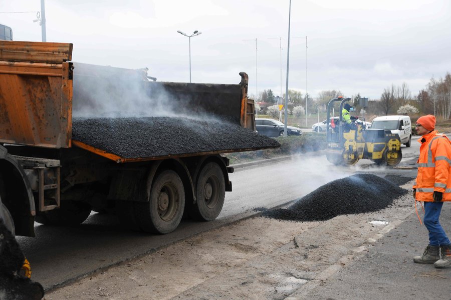 Ukadaj asfalt na Glinianej