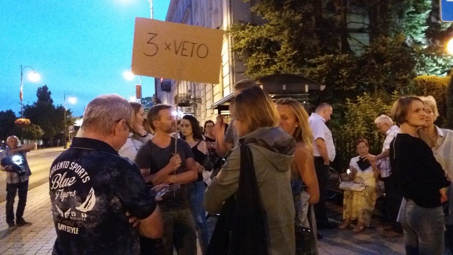 W obronie Konstytucji - kolejny protest przed sdem [AKTUALIZACJA]