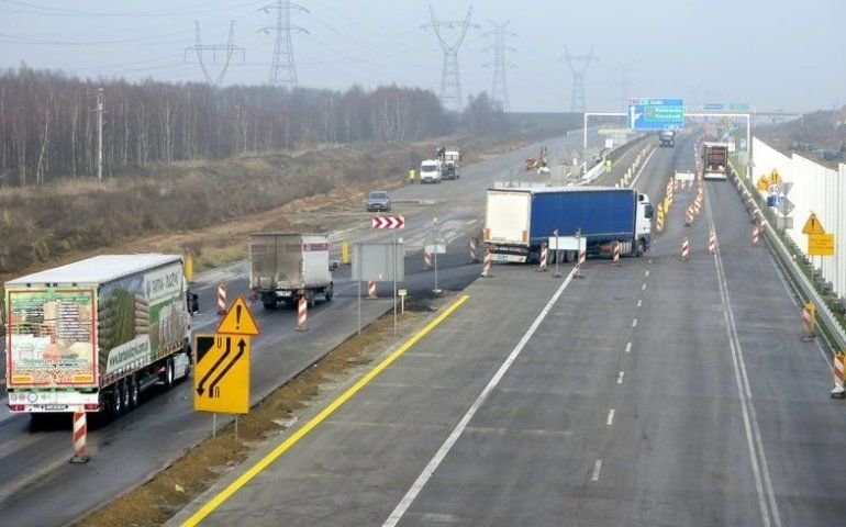 Naprawa nawierzchni i utrudnienia na A1