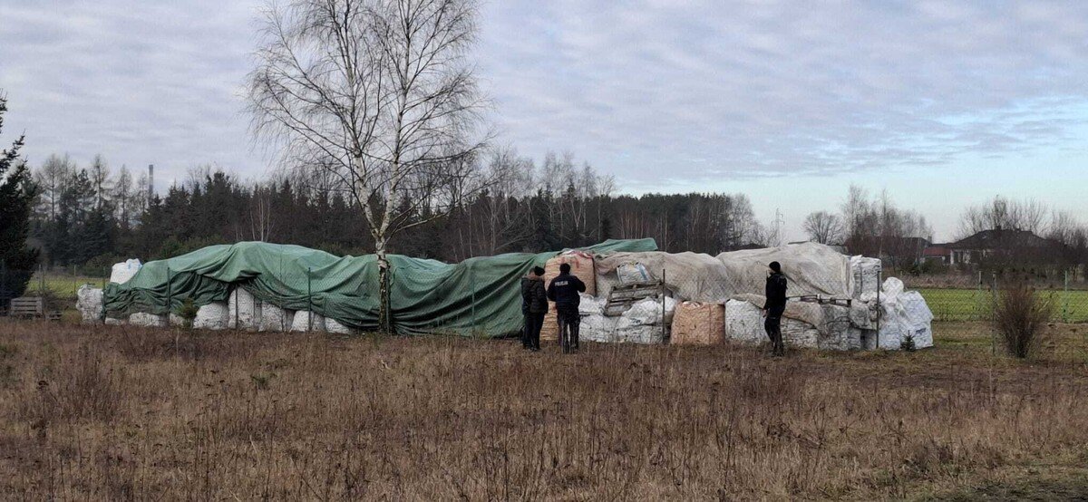 Nielegalne skadowisko odpadw w Piotrkowie Trybunalskim