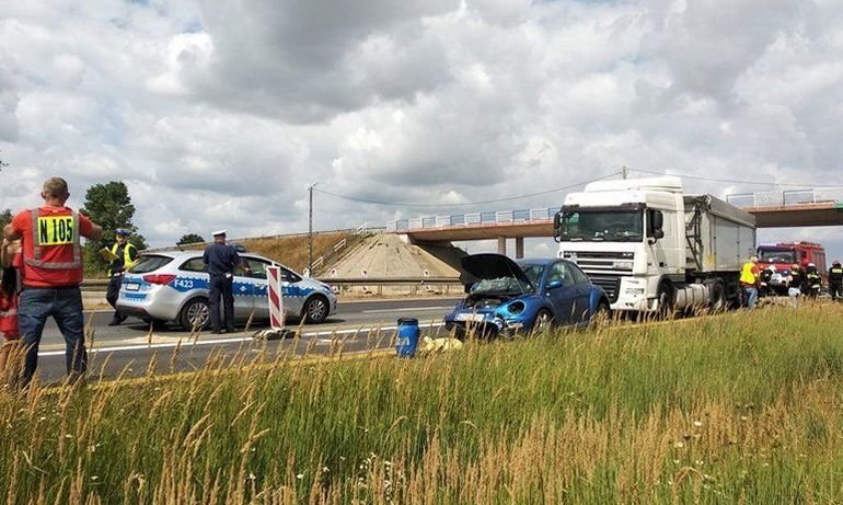 Wypadek na A1. Dwie osoby ranne