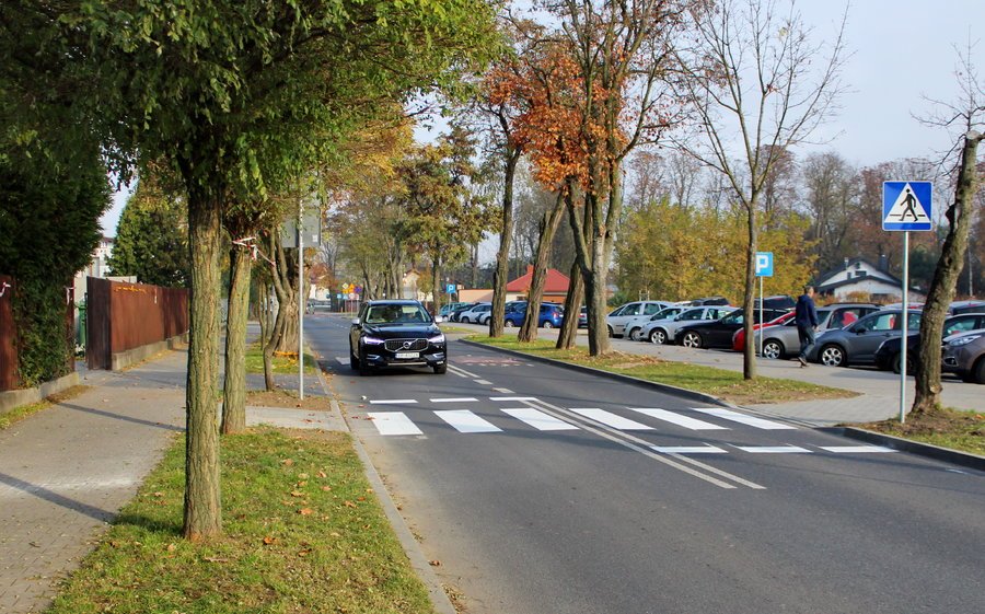 Nowe przejcia dla pieszych przy cmentarzach