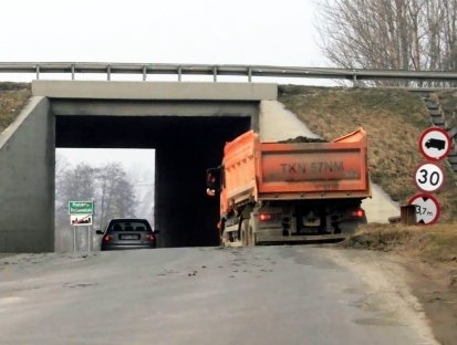 Zamykaj przejcie pod wiaduktem na Michaowskiej