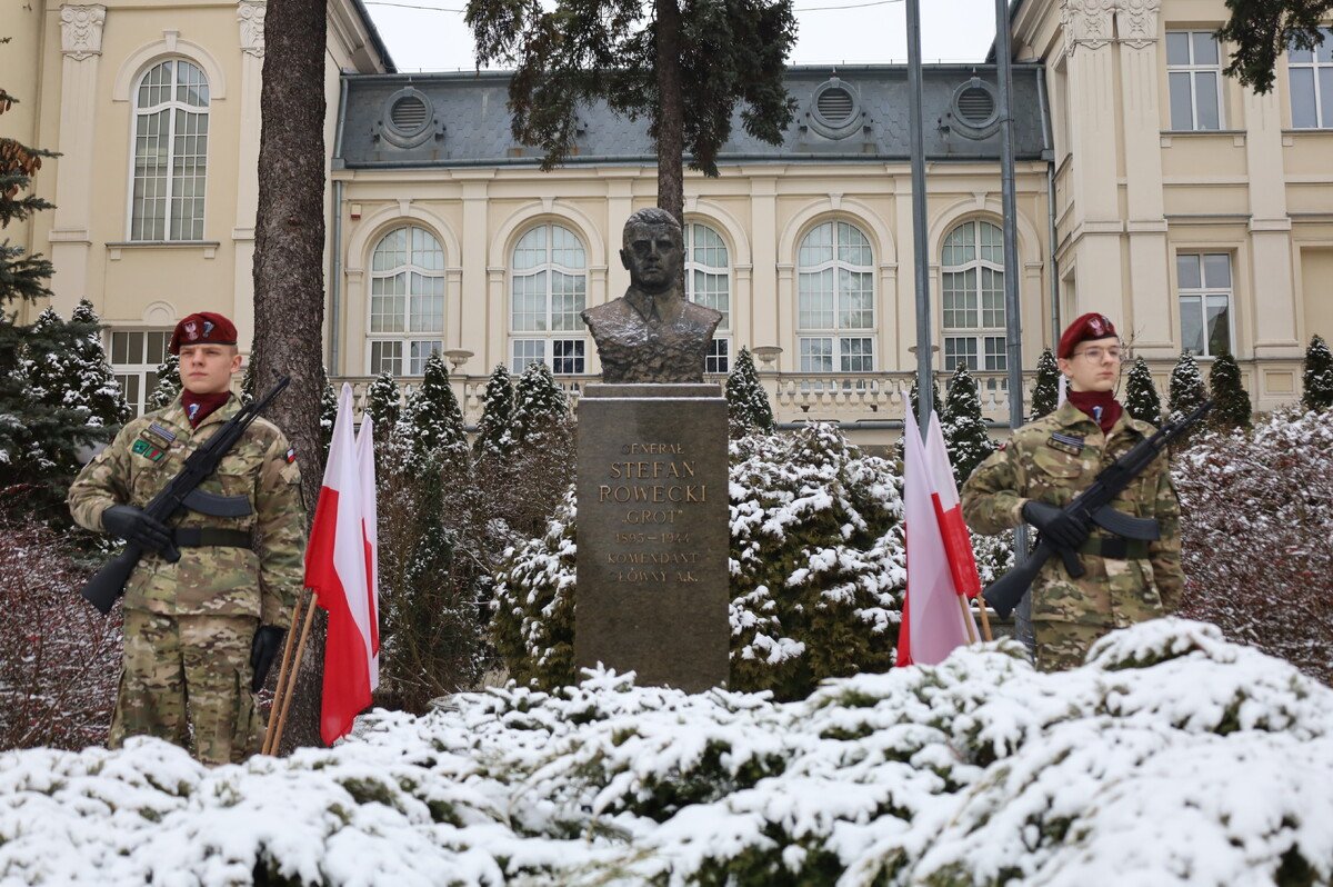 Narodowy Dzie Pamici onierzy Armii Krajowej