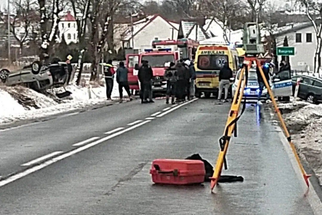 Tragiczna informacja. Nie yje 19-letnia ofiara wypadku w Rozprzy