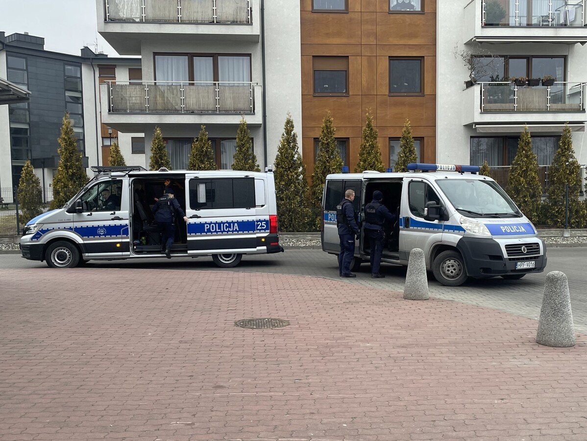 Zatrzymany na prbie kradziey. Starszy mczyzna wyzywa policjantw