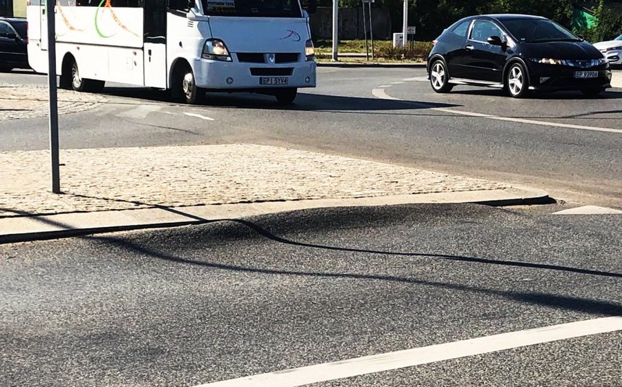 Wyremontowane Rondo Sulejowskie rozjedone, Rakowska w fatalnym stanie