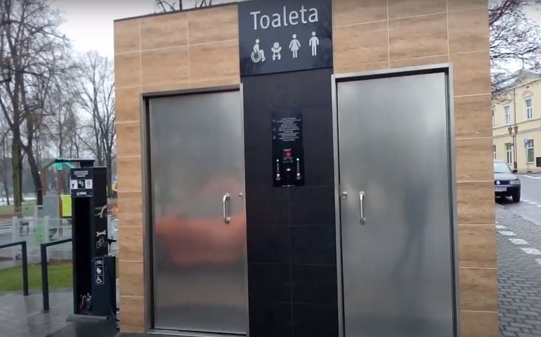 Publiczna toaleta nie dziaaa. Usterka zostaa naprawiona