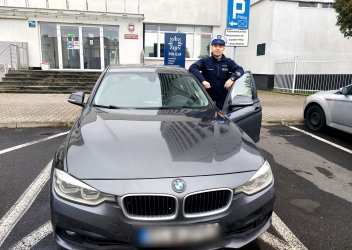 Policjant po subie zatrzyma nietrzewego kierowc