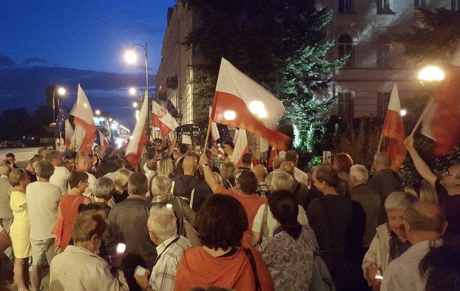 Niedziela kolejnym dniem protestw