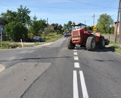 Region: Wjecha samochodem pod kopark