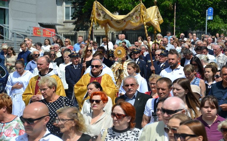 Te Deum laudamus. Boe Ciao na ulicach Piotrkowa [DUO ZDJ]