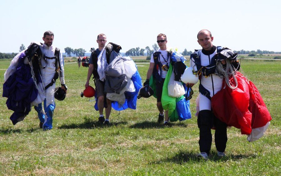 Fly Fest na lotnisku - dzie pierwszy [WICEJ ZDJ]